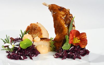 Geschmorte Kaninchenkeule