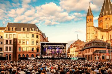 Summer in the City: Symphonic Rock