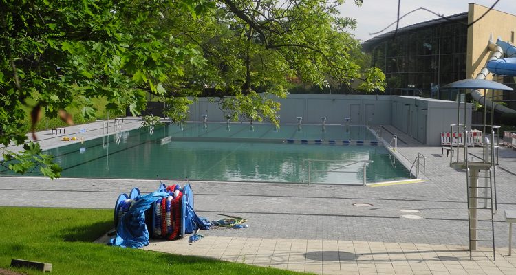 Taubertsberg-Freibad vor der Eröffnung Juni 2021