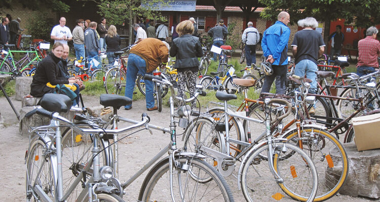 Mainzer Fahrradbörse des ADFC in der Alten Ziegelei